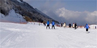 九鼎山休閑滑雪一日游，成都出發(fā)