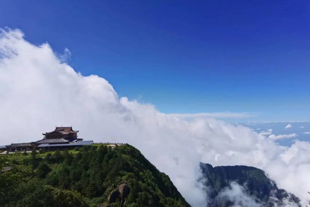 船游樂山大佛+峨眉山全景懶游2日游（二進(jìn)峨眉）