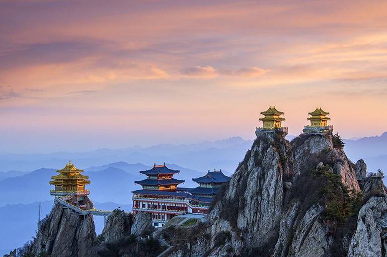 河南省經(jīng)典十日品質(zhì)游 （鄭州、安陽、云臺山、太行山、開封、龍門石窟）
